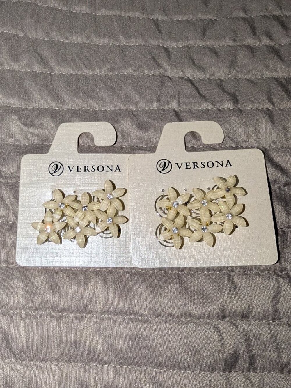 $1 with Bundle ~ Lot of 2 Versona Hair Accessories 6331